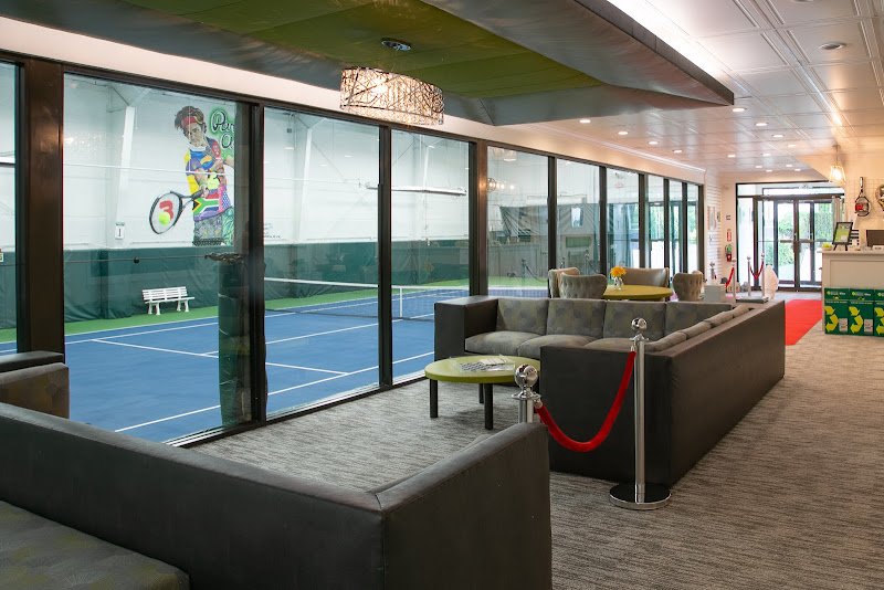 Park Avenue Tennis Club - Image 2