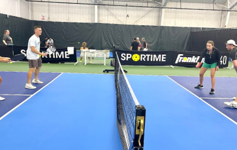 SPORTIME Pickleball Harbor Island - Image 3
