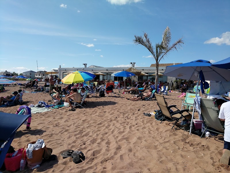 Silver Sands Beach & Tennis - Image 2