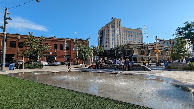 Broadway Square - Image 3