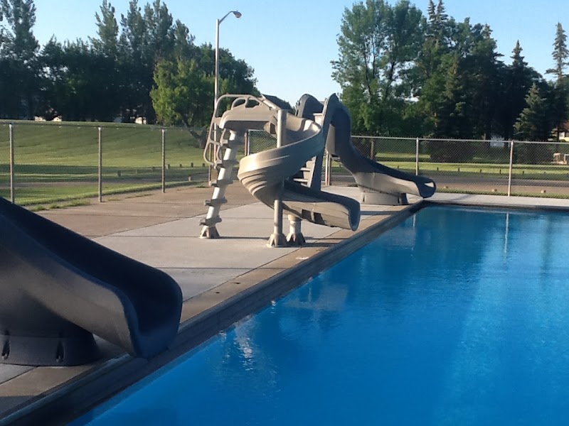 Leistikow Park Outdoor Swimming Pool thumbnail