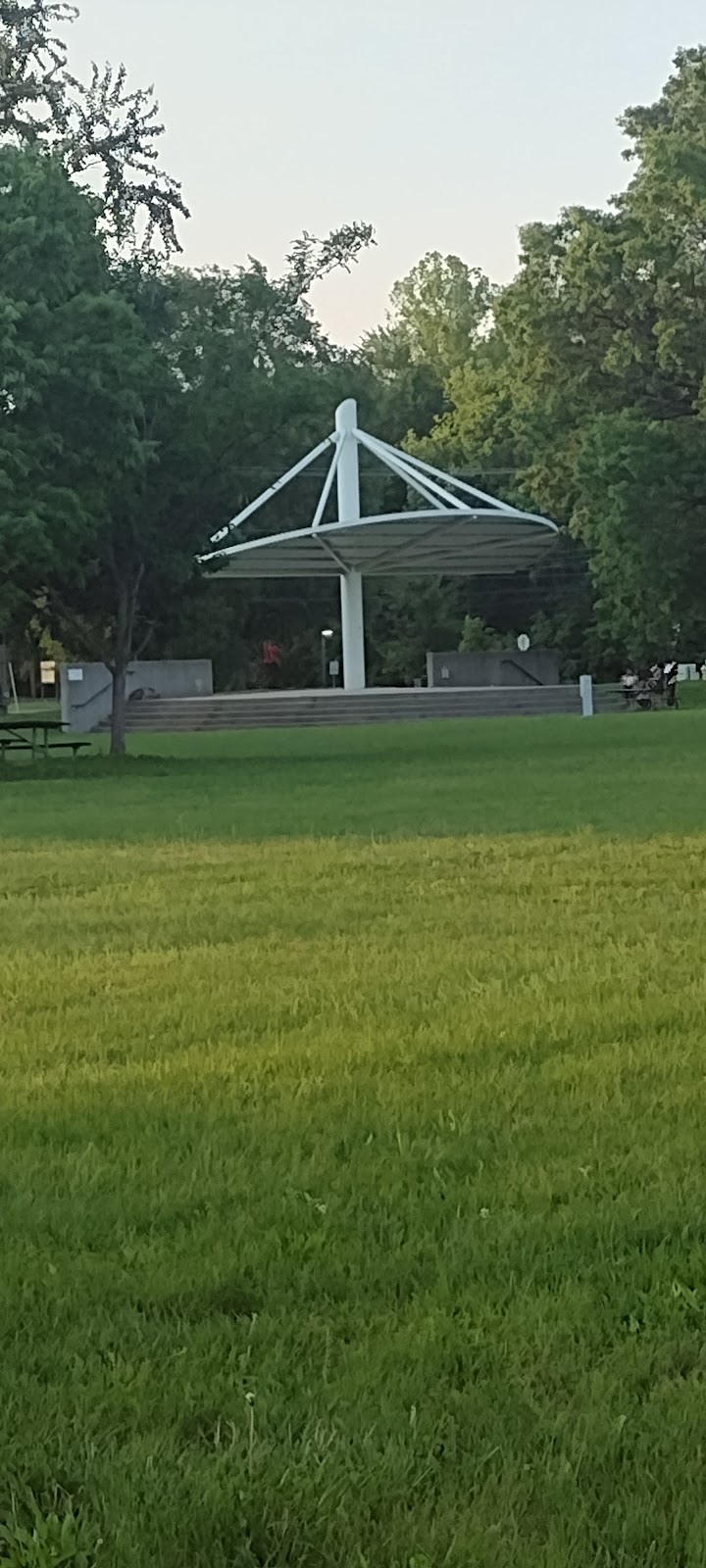 Petersburg Park - Image 3