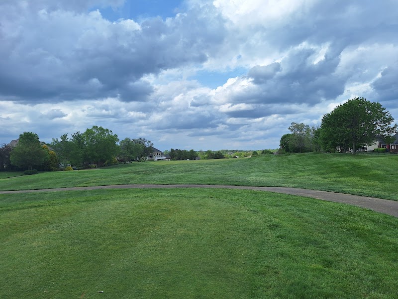 Lake Forest Country Club - Image 2