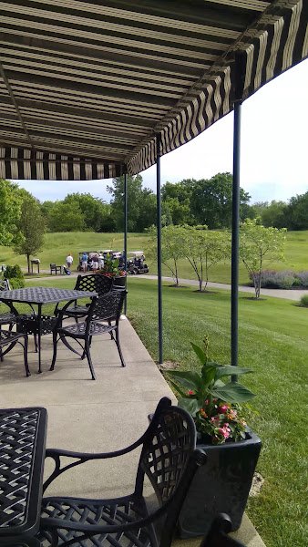 Four Bridges Country Club - Image 2