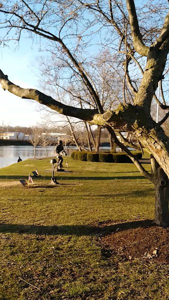 Riverside Park - Image 2