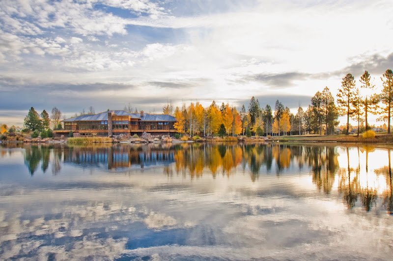 Broken Top Club thumbnail