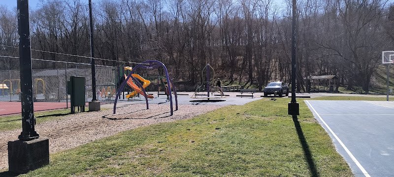 Simmons Park - Image 3