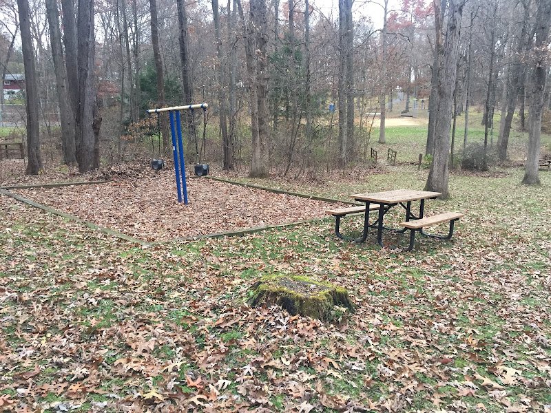 Green Hollow Park - Image 2