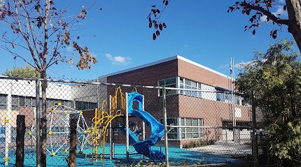 Primary School Île-Des-Sœurs thumbnail