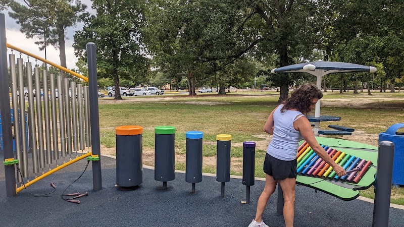 Odell Weeks Activity Center - Image 3