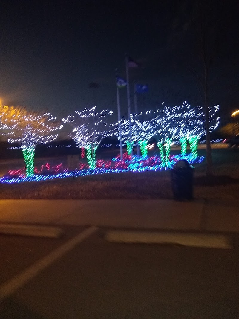 The Courts at Saluda Shoals Park - Image 3