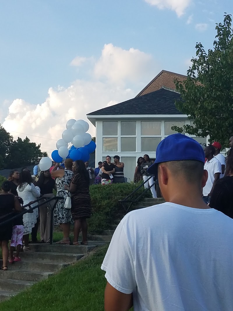 Lorick Park Community Center - Image 2