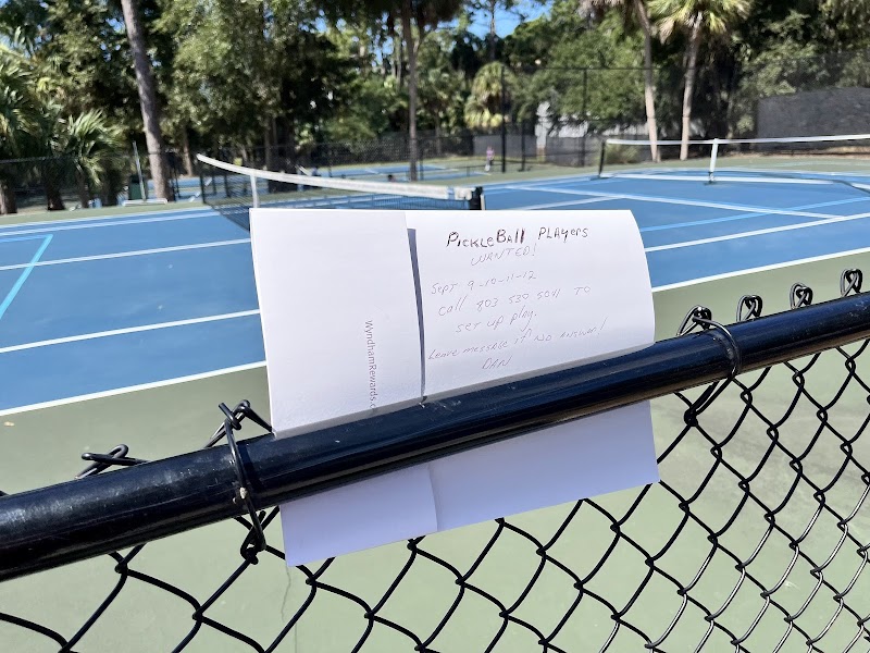 Wyndham tennis and Pickleball Courts - Image 3