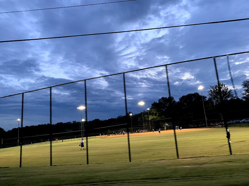 East Riverside Park - Image 3