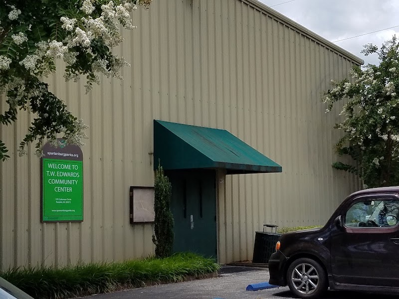 T W Edwards Rec Center - Image 2