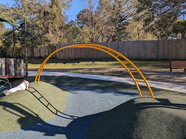 Saul Alexander Tennis Courts - Image 3