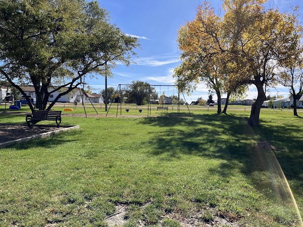 Presho Outdoor Basketball Court - Image 2