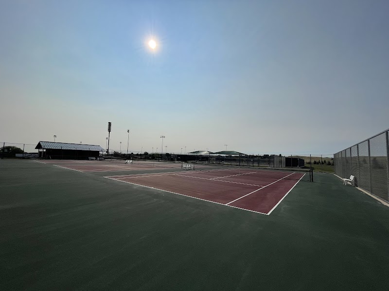 Parkview Tennis Courts - Image 2