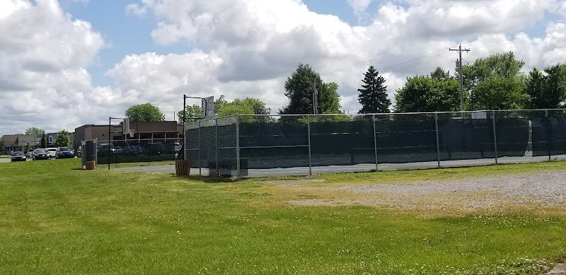 Bassel Courts thumbnail