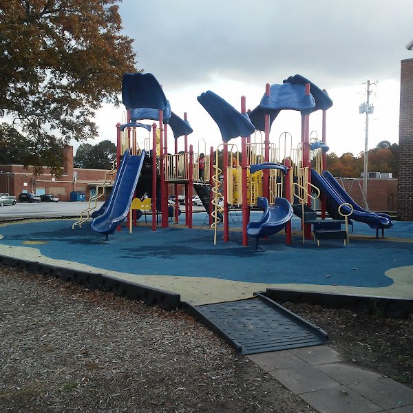 Washington Hills Community Center - Image 3