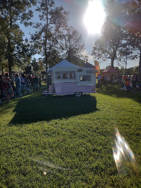 Roger's Park - Image 2