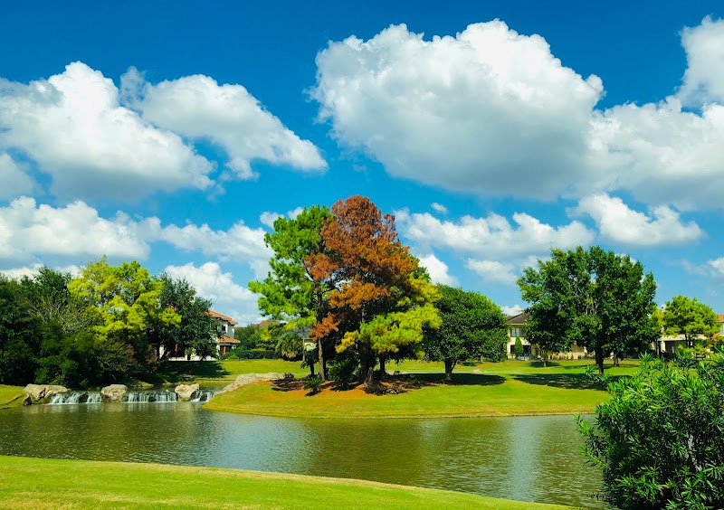 Royal Oaks Country Club - Image 3