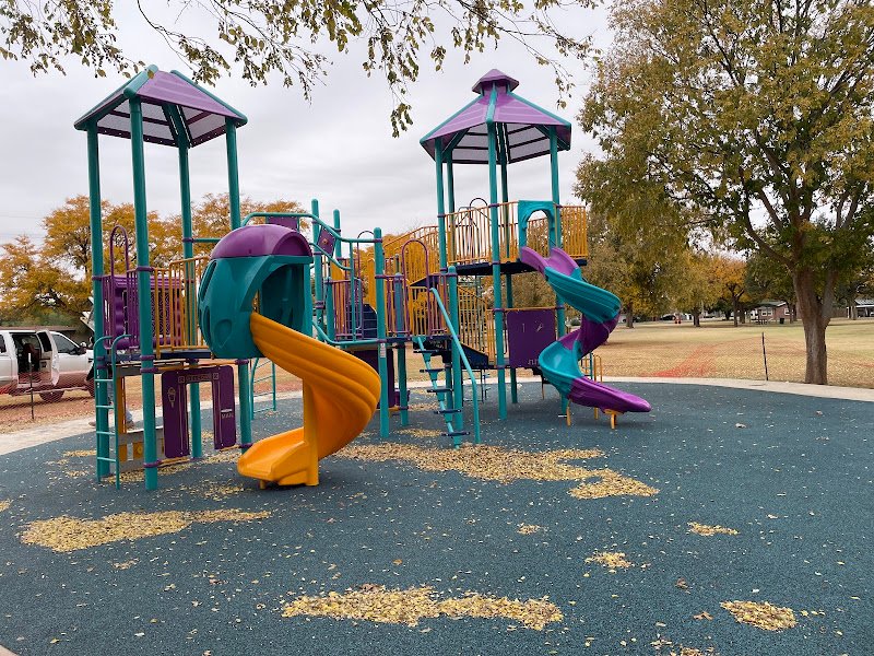 Davis Park - Image 3