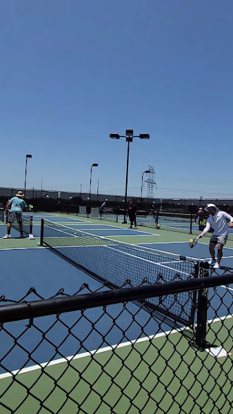 Oasis Pickleball Club - Image 2