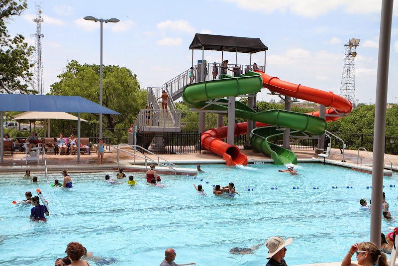 Love Municipal Pool - Image 3