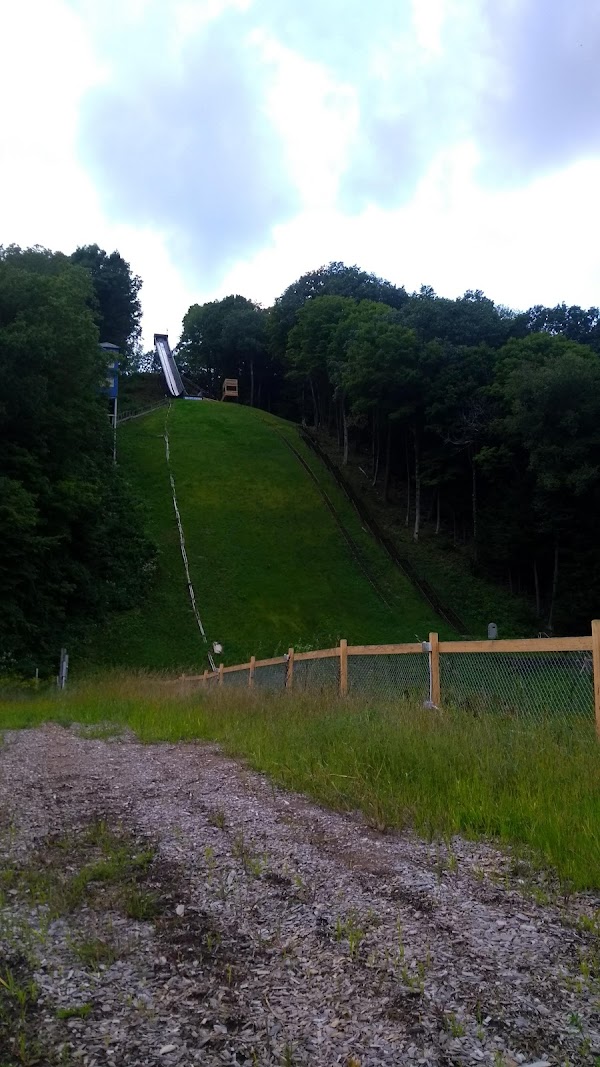 Brattleboro Tennis Club - Image 2