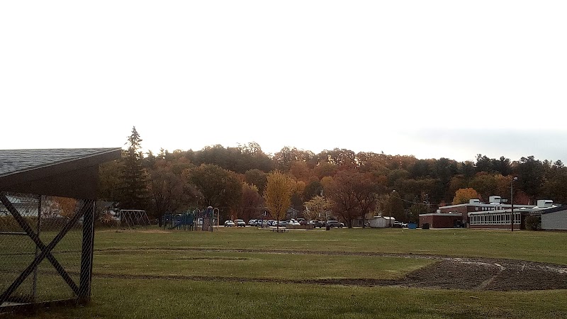 Robert Miller Community & Recreation Center - Image 3