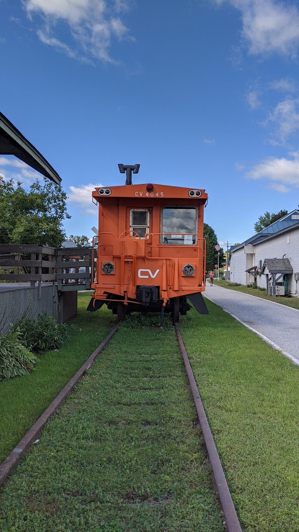 Green's Ace Hardware - Image 3