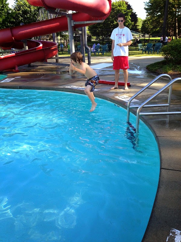 Maple Street Park and Pool thumbnail