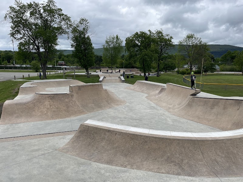 Dana L. Thompson Memorial Park - Image 3