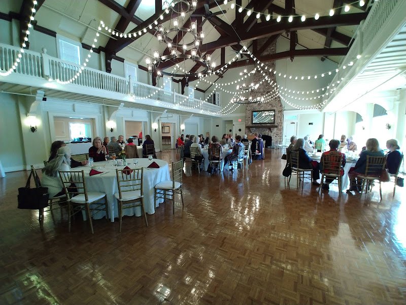 Roanoke Country Club - Image 3