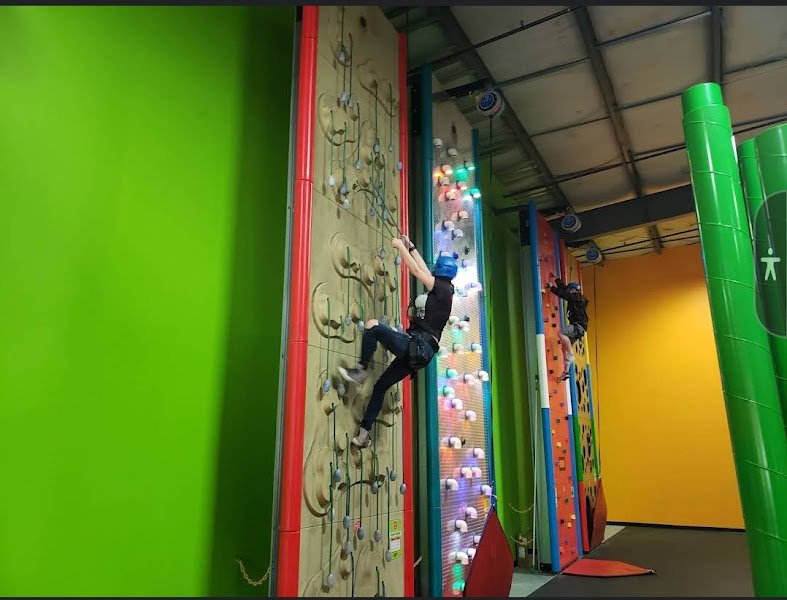 WISC - Williamsburg Indoor Sports Complex thumbnail