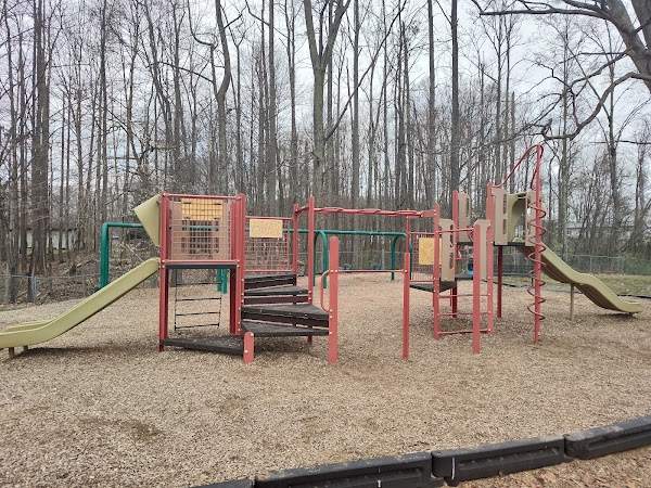 Mary Lou Retton Park - Pickleball Courts - Image 3