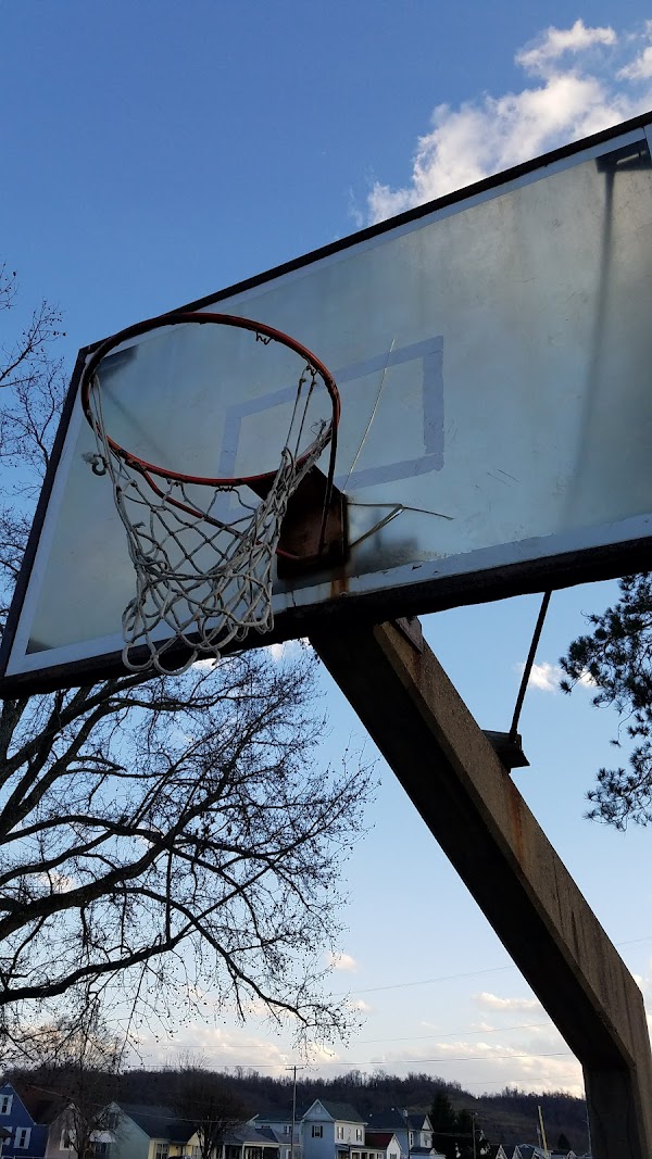 City Park Tennis Courts - Image 2