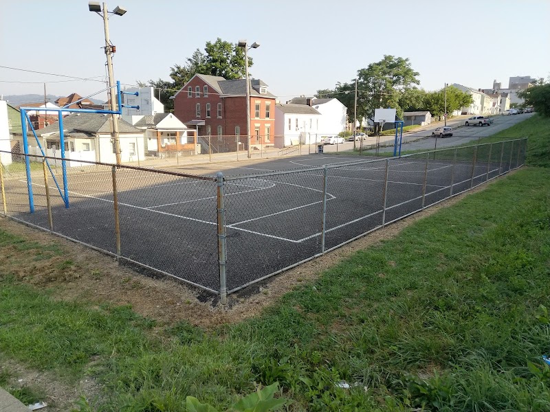 Center Wheeling Basketball Court thumbnail