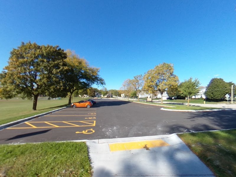 Banting Park - Image 2