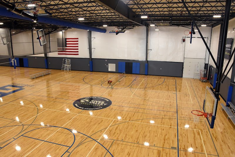 Features Fieldhouse - Image 2