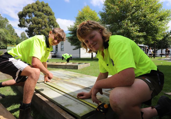 Mount Hutt College hitting the tools