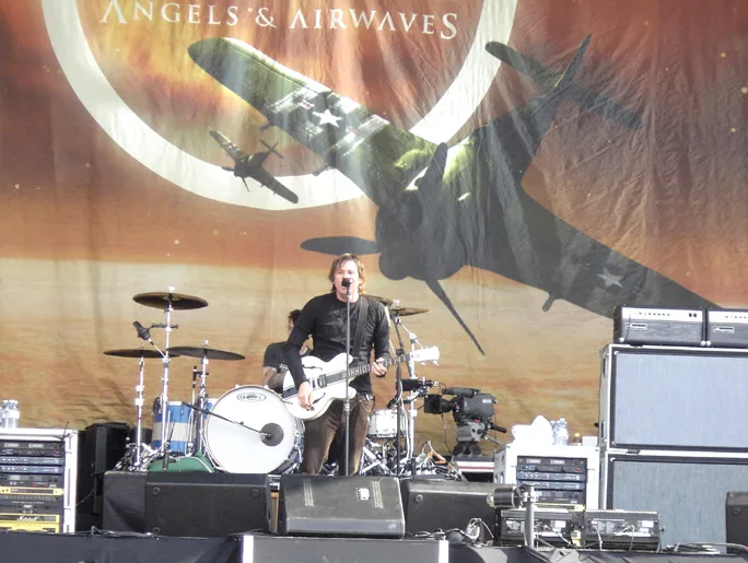 Angels & Airwaves