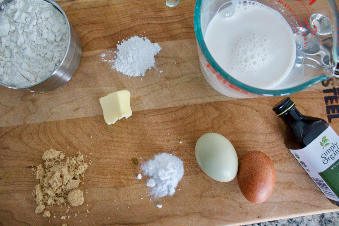 Image of Combine all dry ingredients into one bowl