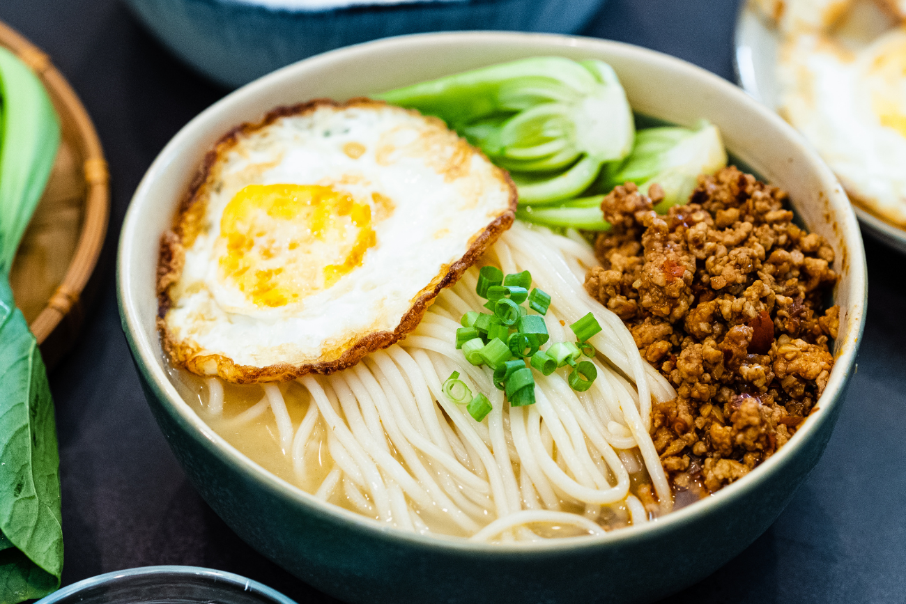15 Min Noodle Soup (臊子面)