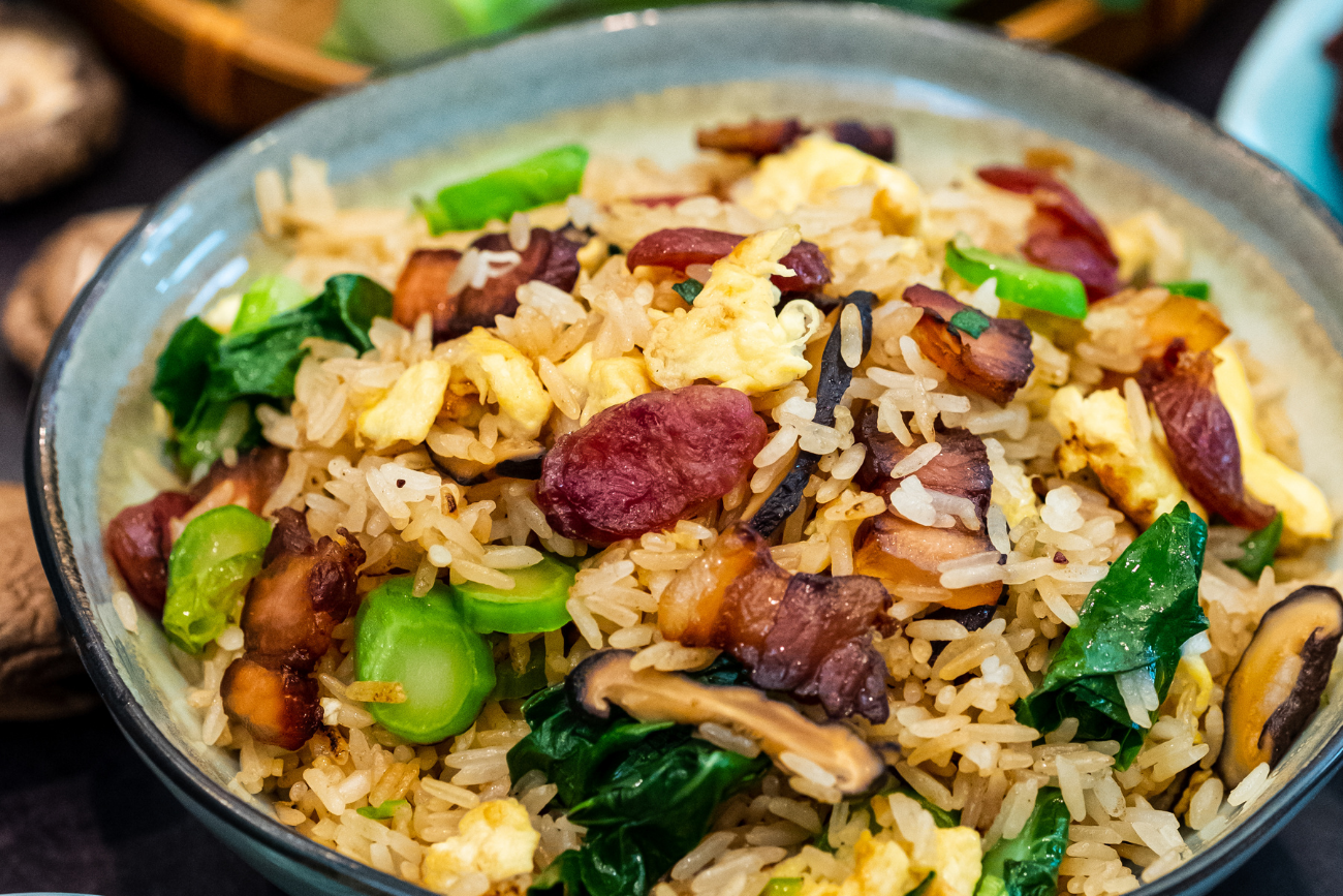 Cantonese Fried Rice With Cured Meat (广式腊味炒饭)