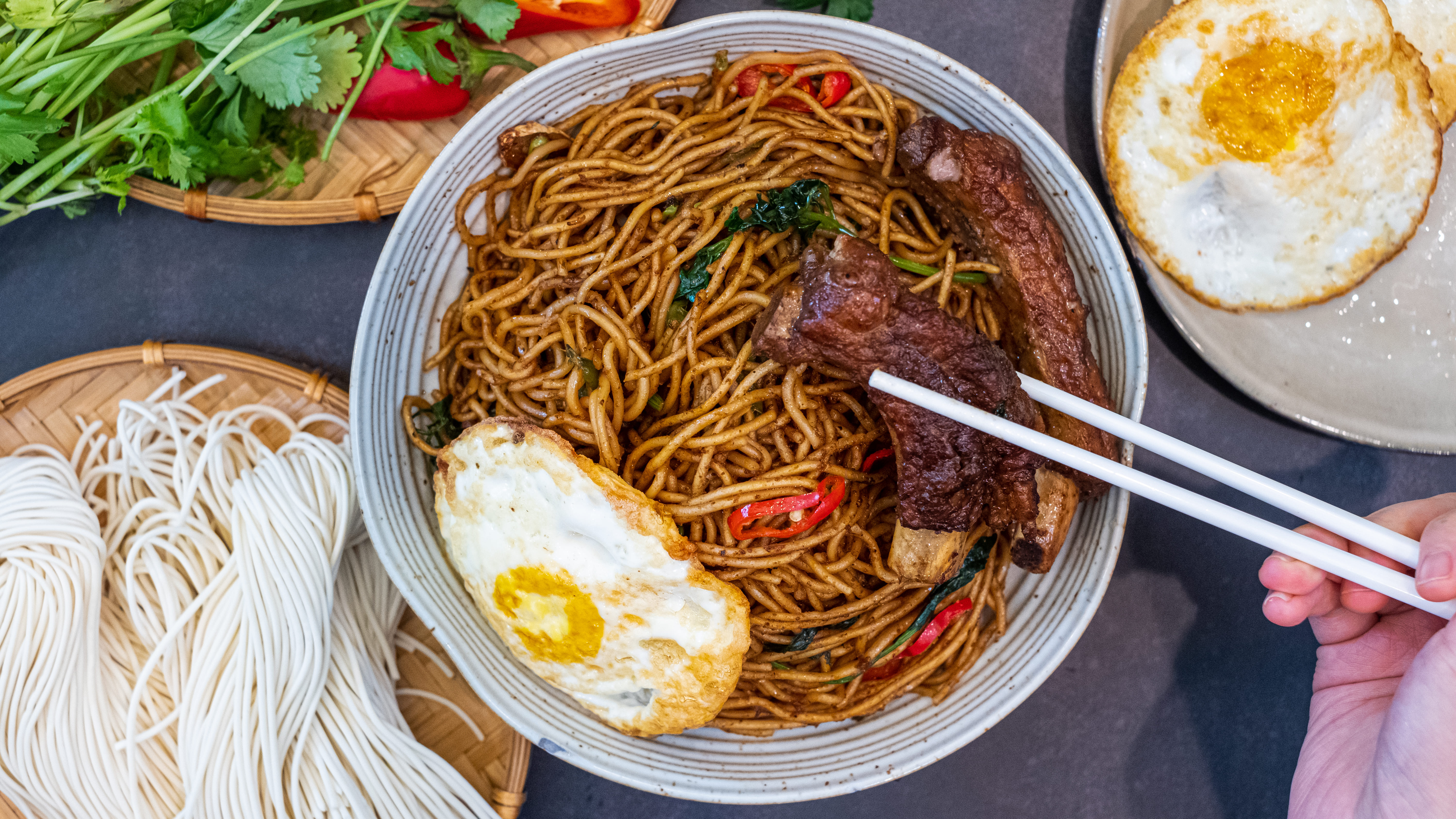 Braised Ribs with Noodles (Easy One-pot Recipe)