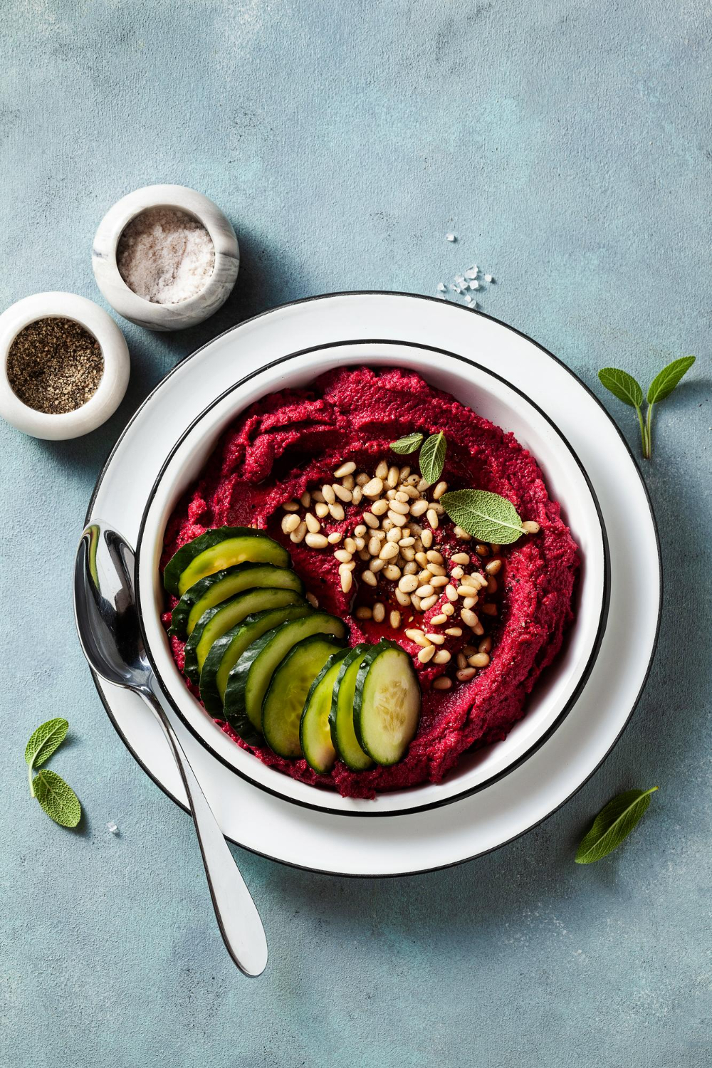 Cashew beetroot spread with pine nuts