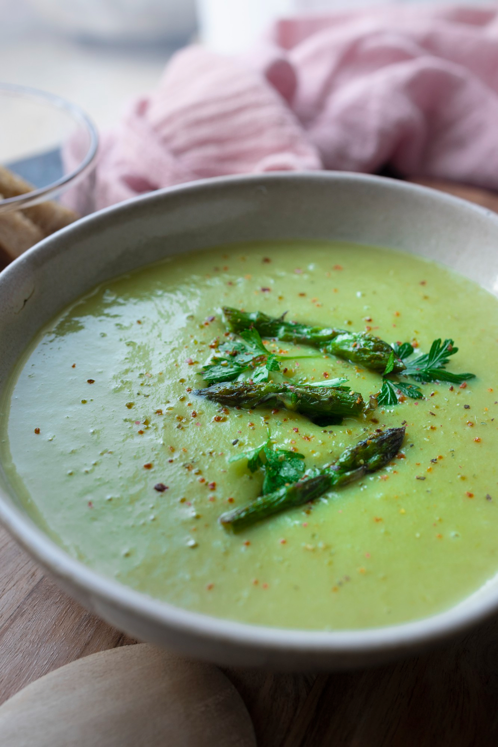 Asparagus and spinach soup