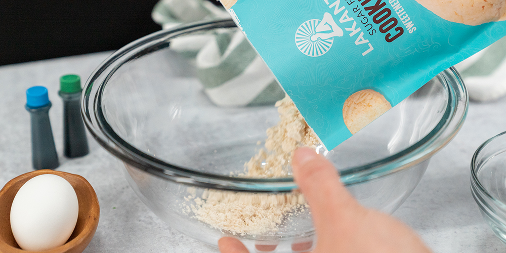 Image of Por cookie mix into a mixing bowl. 